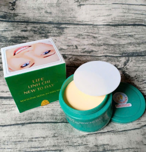 Kem Body Ốc Sên Xanh Life Linh Chi New Today