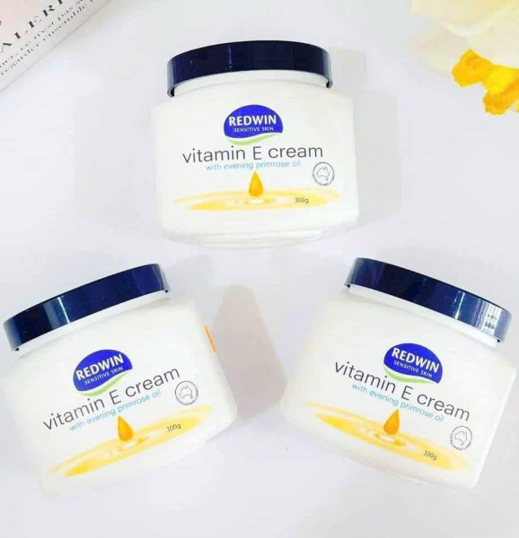Kem Dưỡng Da Vitamin E Redwin