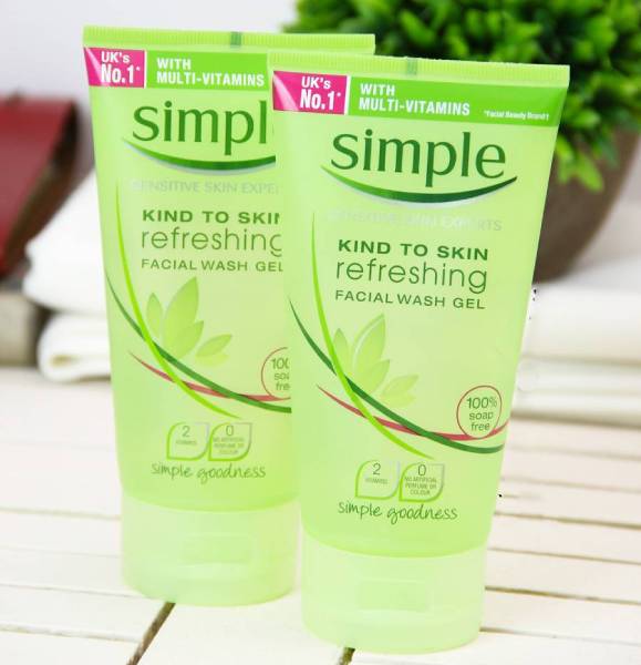 Sửa Rửa Mặt Simple Refreshing Facial Wash